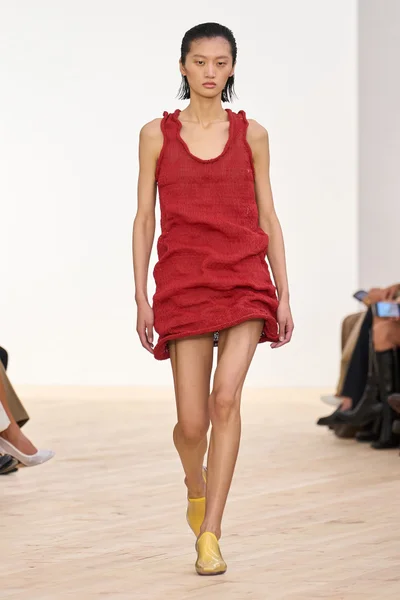 Look 26